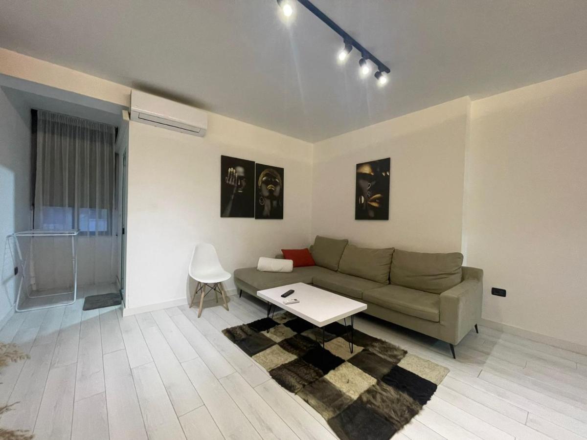 Your Apartment Tirana City Centre Екстер'єр фото