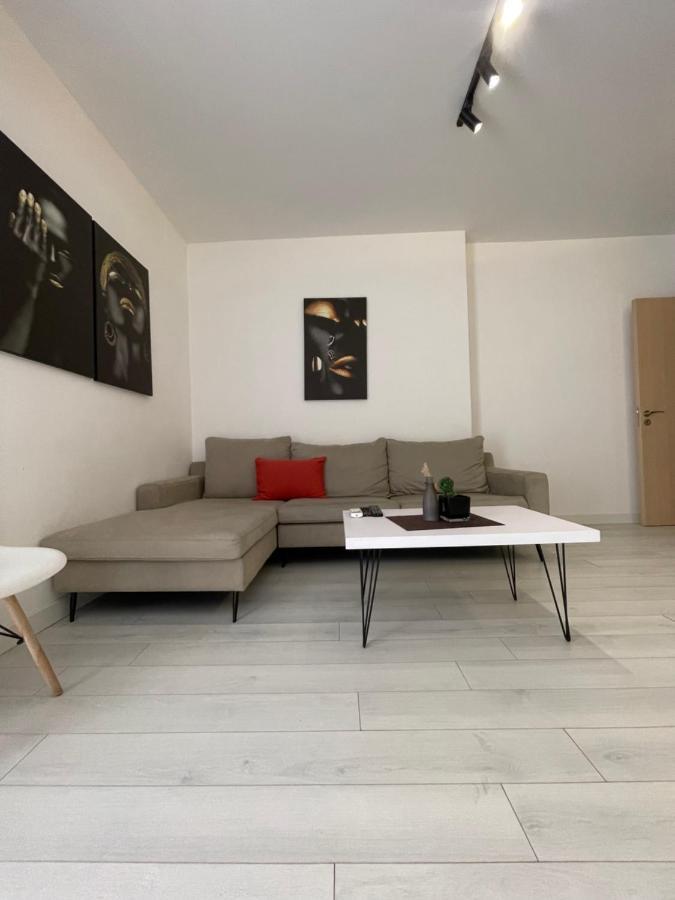 Your Apartment Tirana City Centre Екстер'єр фото