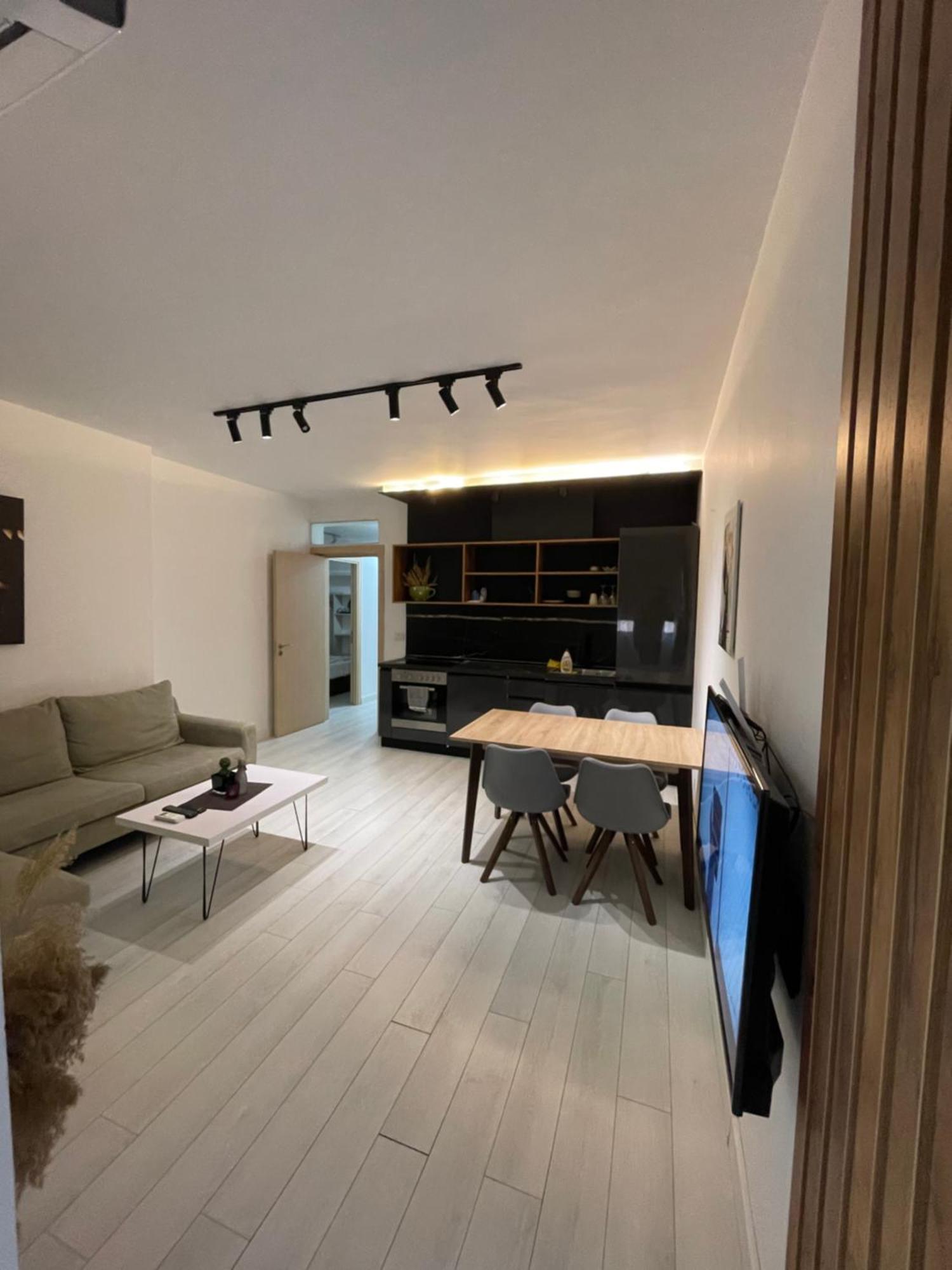 Your Apartment Tirana City Centre Екстер'єр фото